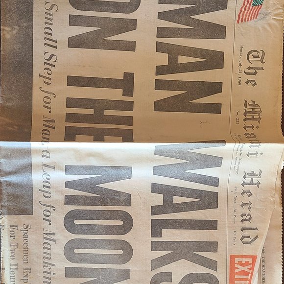 7/21/69 Miami Herald Man Walks on Moon - Picture 2 of 5